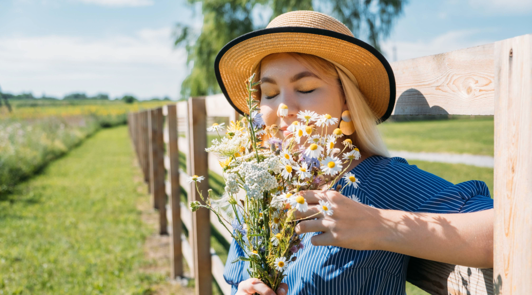 Spring Clothing Callout Card.png