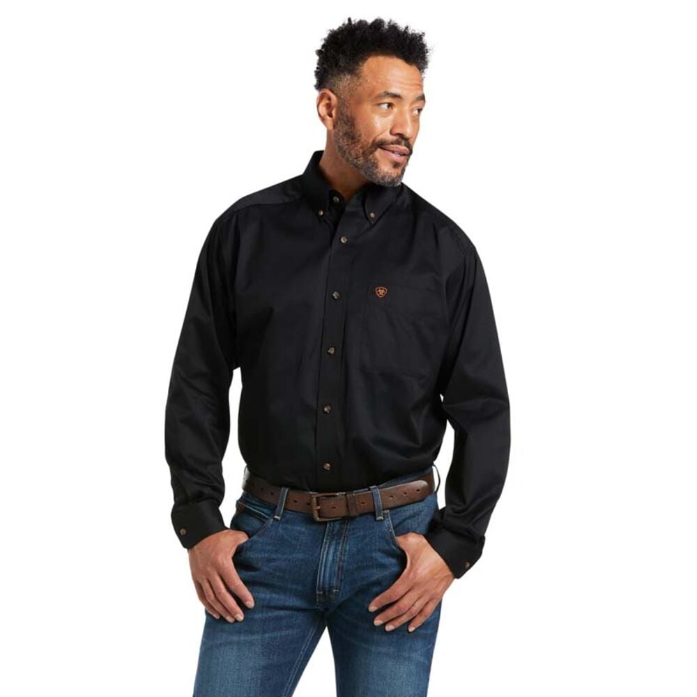 image of Men's Black Solid Twill Classic Fit Shirt