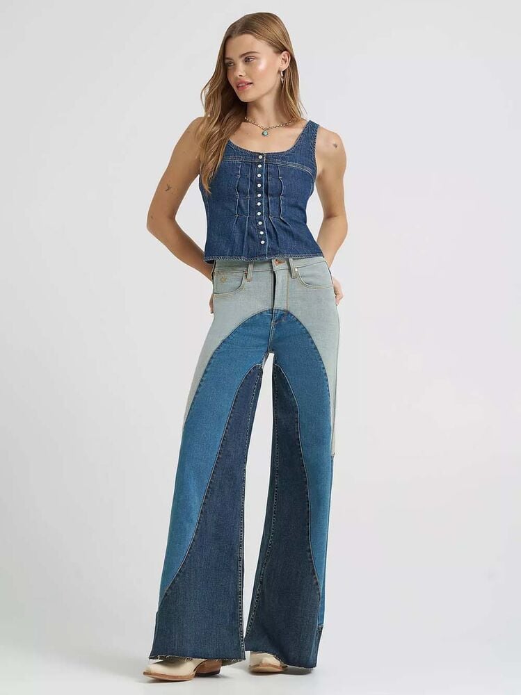 image of Women's Lainey Wilson Groovy Wide Leg Jean, Wavy Blue