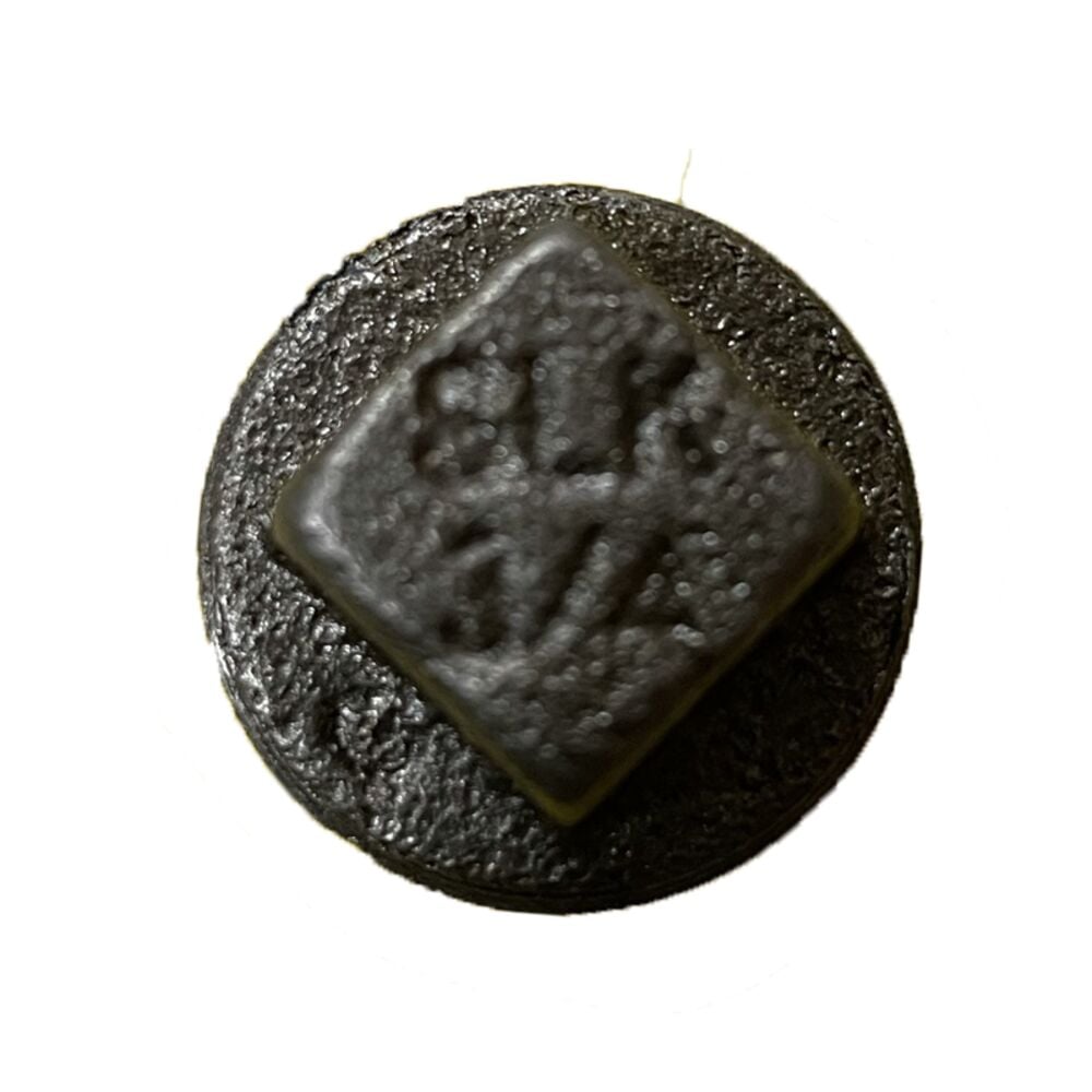 image of 310 P-34 Plug, 3/4-Inch, Black