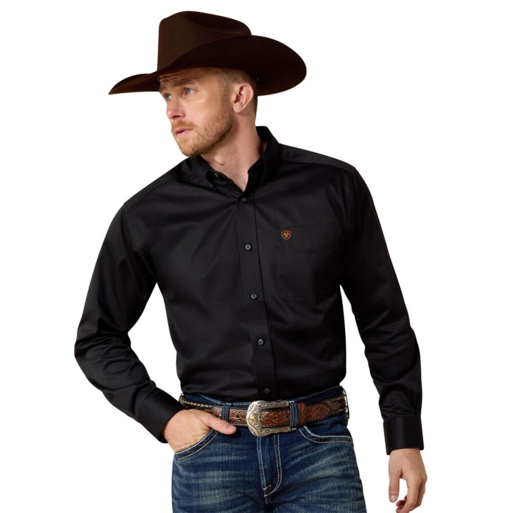 image of Men's Black Solid Twill Classic Fit Shirt 